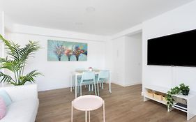 Home2Book Charming Center Apartment Santa Cruz